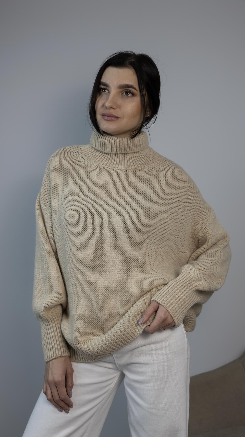 Светр з високим комірцем грубої в‘язки Maglieria made in Italy Бежевий, Oversize