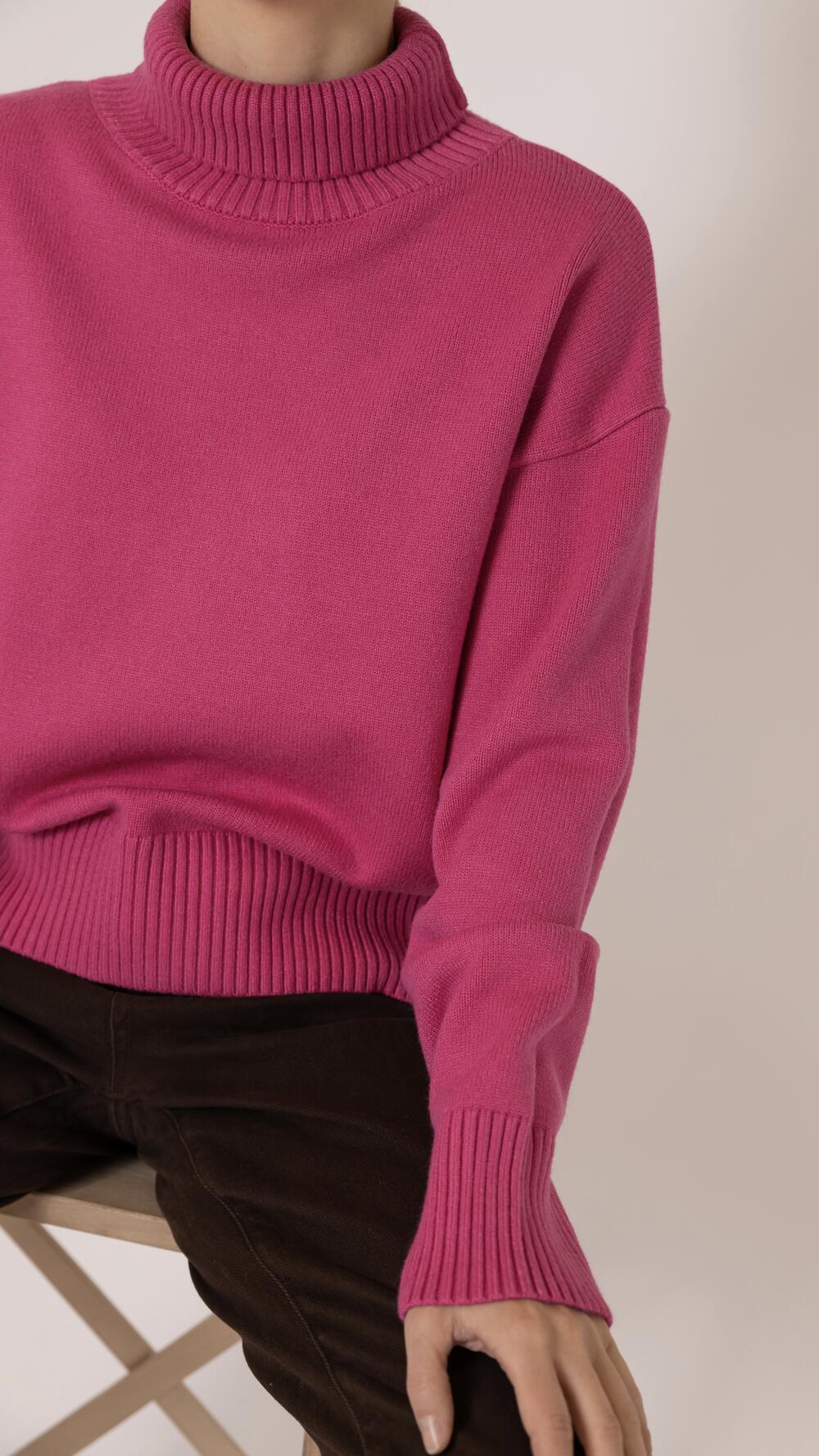 Джемпер без принту базовий, з комірцем стійка Pink, Oversize