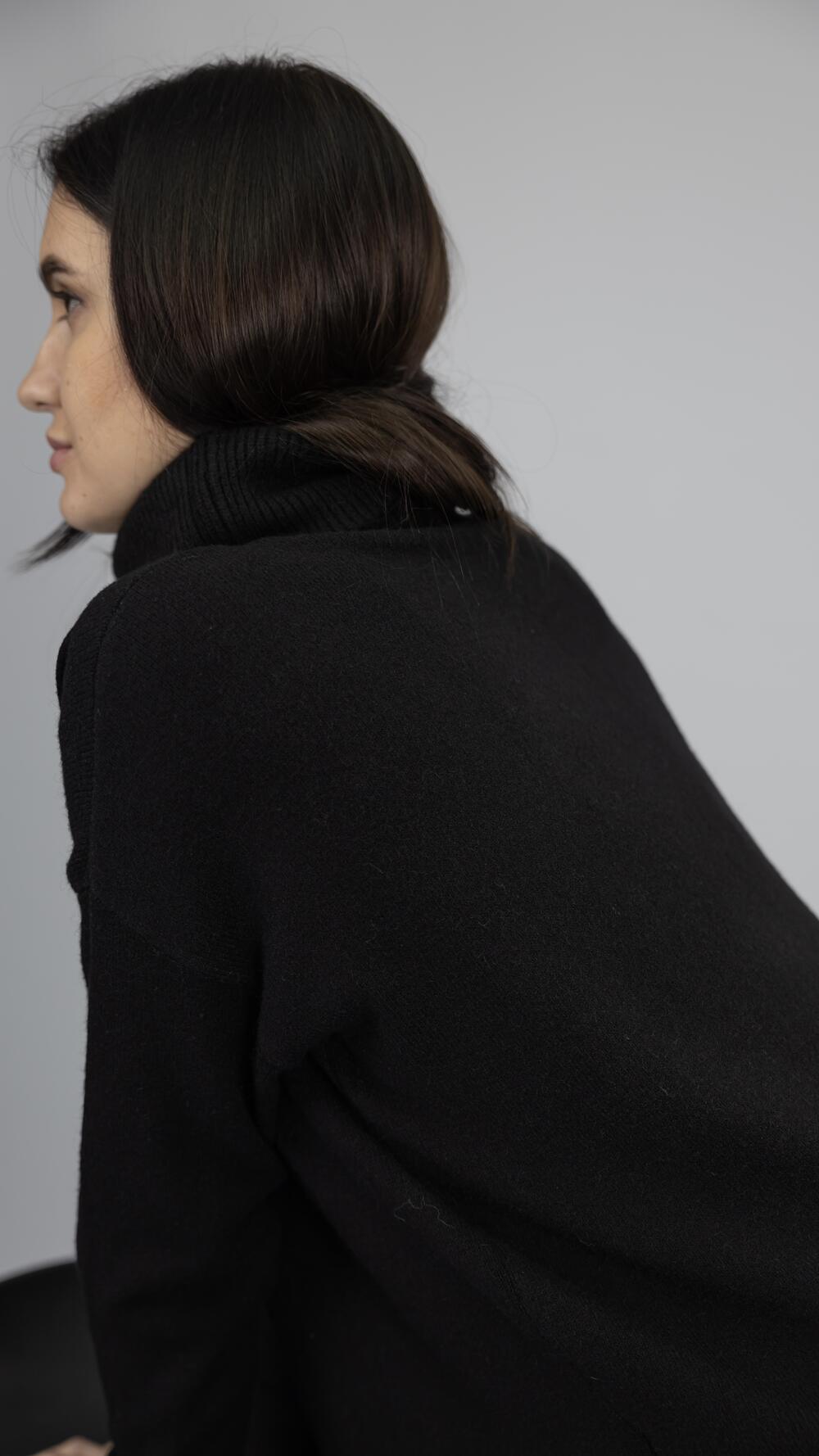 Светр без принту, з комірцем made in Italy Lara Чорний, S/M