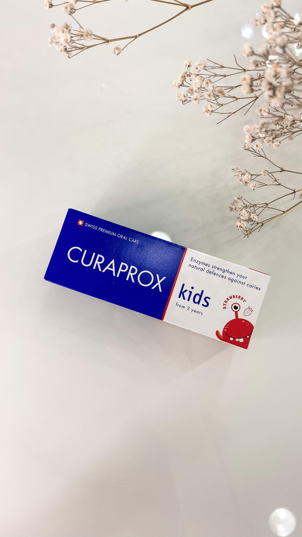 Дитяча зубна паста з фтором з 2-Х років Полуниця 60 ml Curaprox 