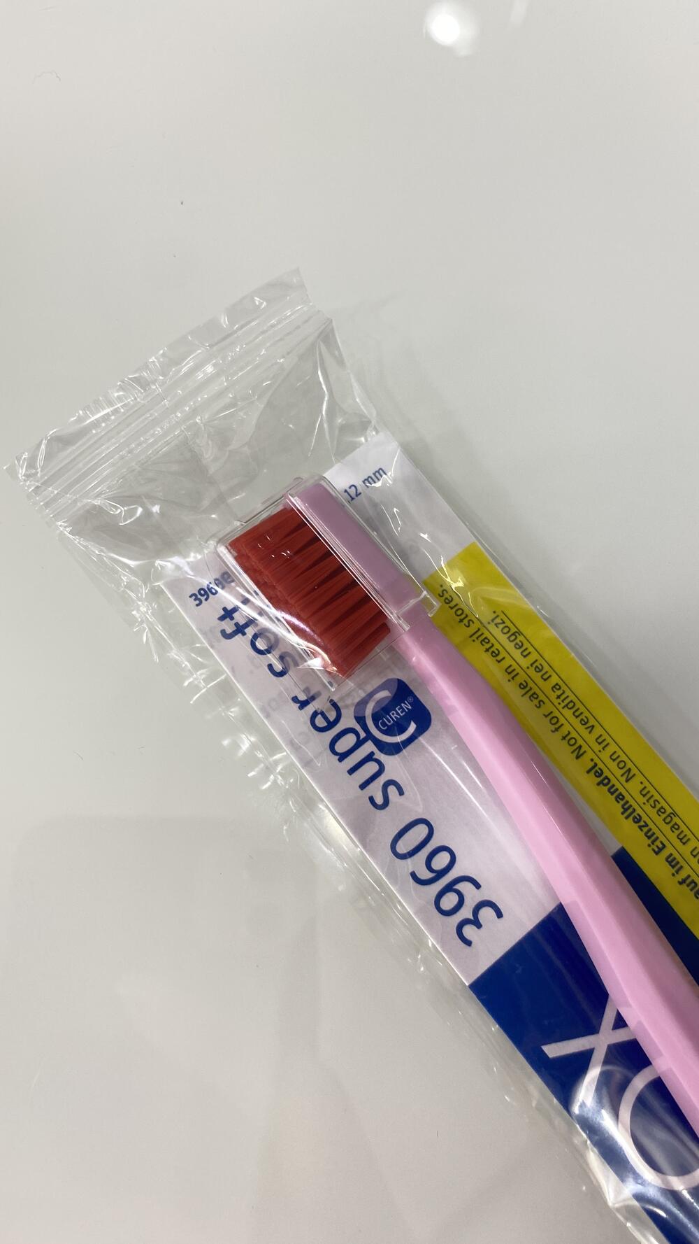 Зубна щітка «Supersoft рожевий з червоним поліетилен 3960 d 0.12 mm Curaprox