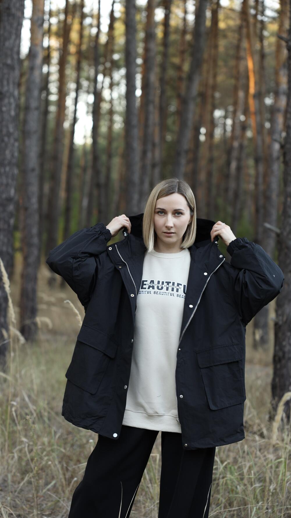 Вкорочений Тренч з накладними карманами Miss LAN Чорний, Oversize