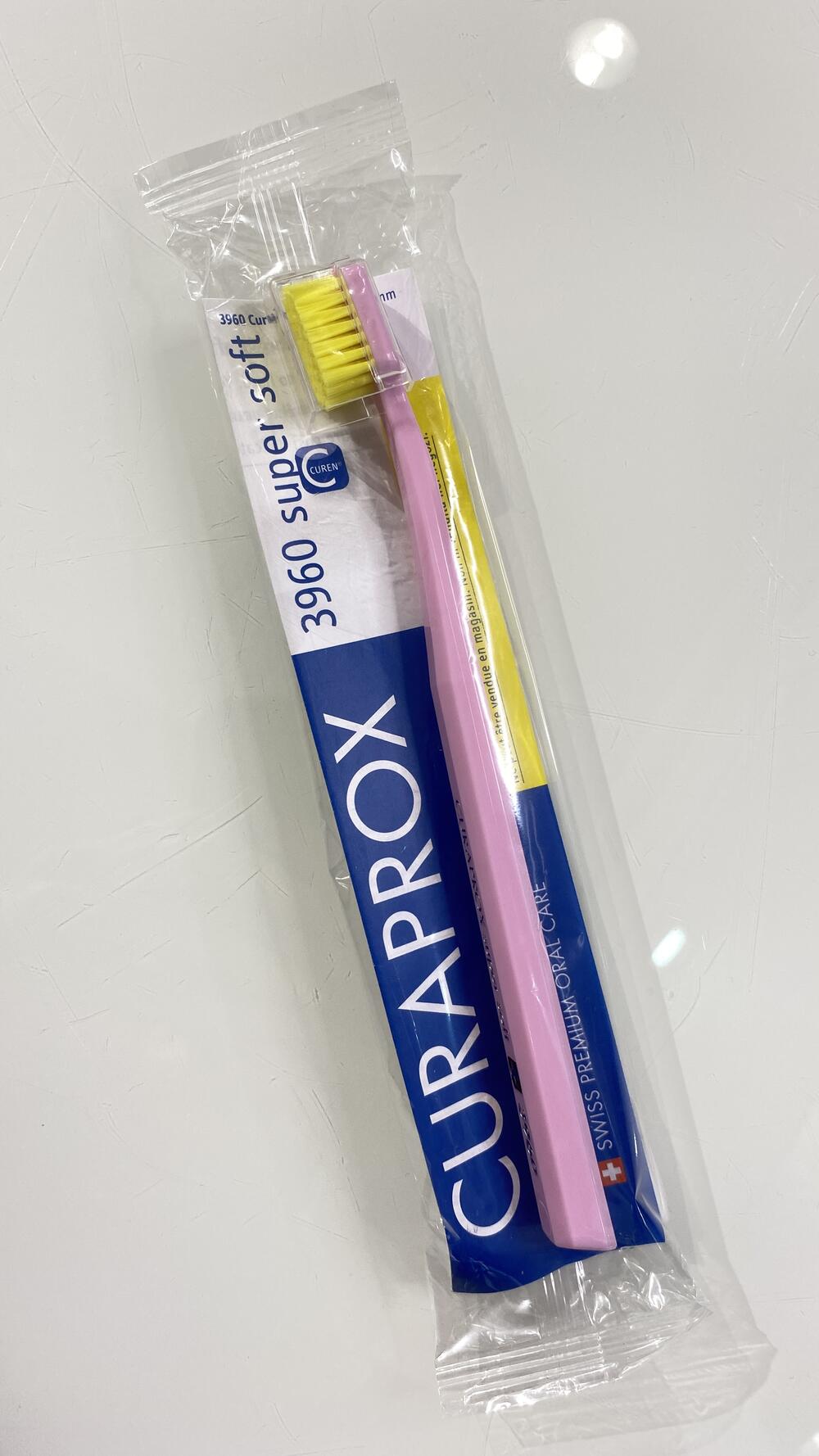 Зубна щітка «Supersoft" рожева з жовтим поліетилен 3960 d 0.12 mm Curaprox 