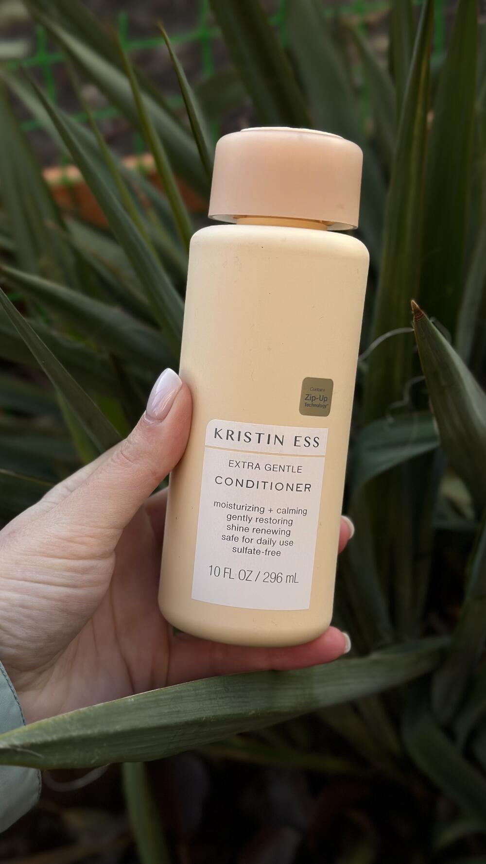 Кондиціонер для чутливої шкіри голови Kristin Ess Extra Gentle Shampoo 296ml 