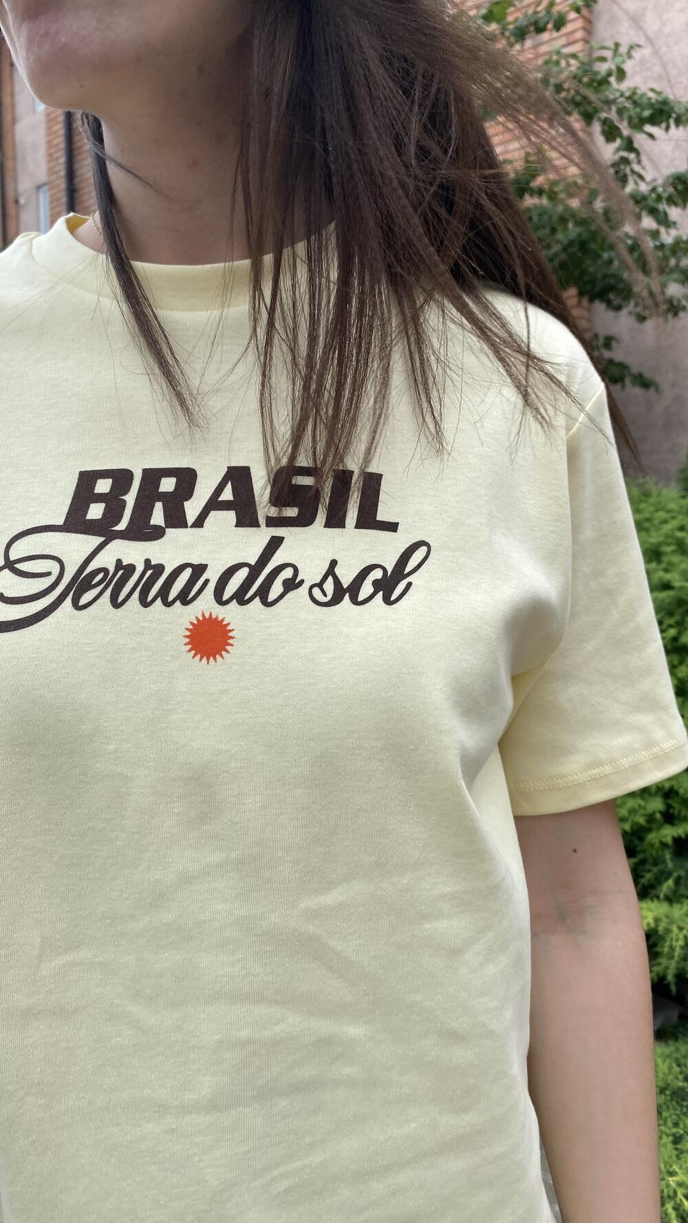 Футболка з принтом на грудях та спині Brazil Bisou Жовтий, S