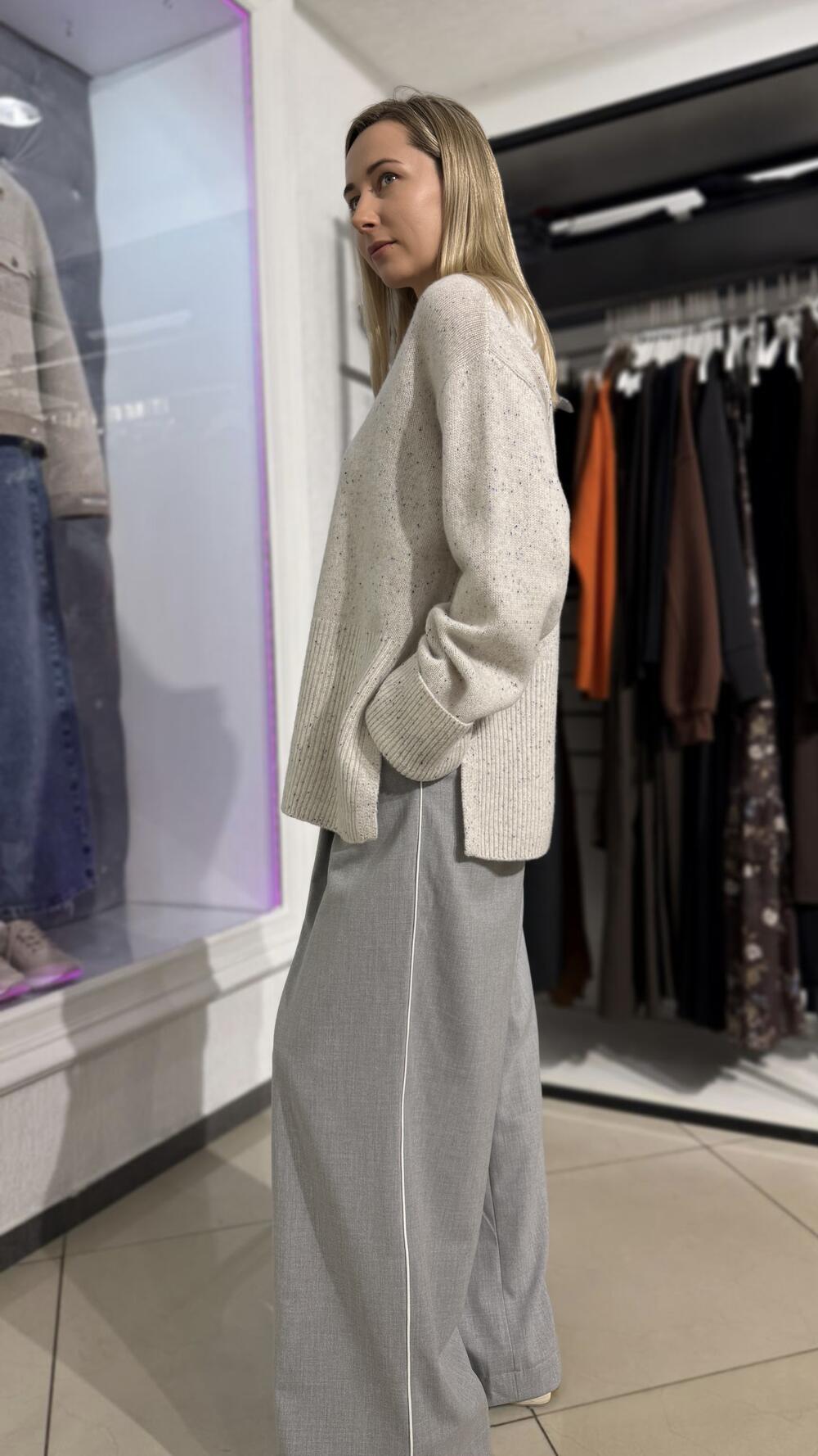 Светр в крапочку 013-7119 Santfair Молочний, Oversize