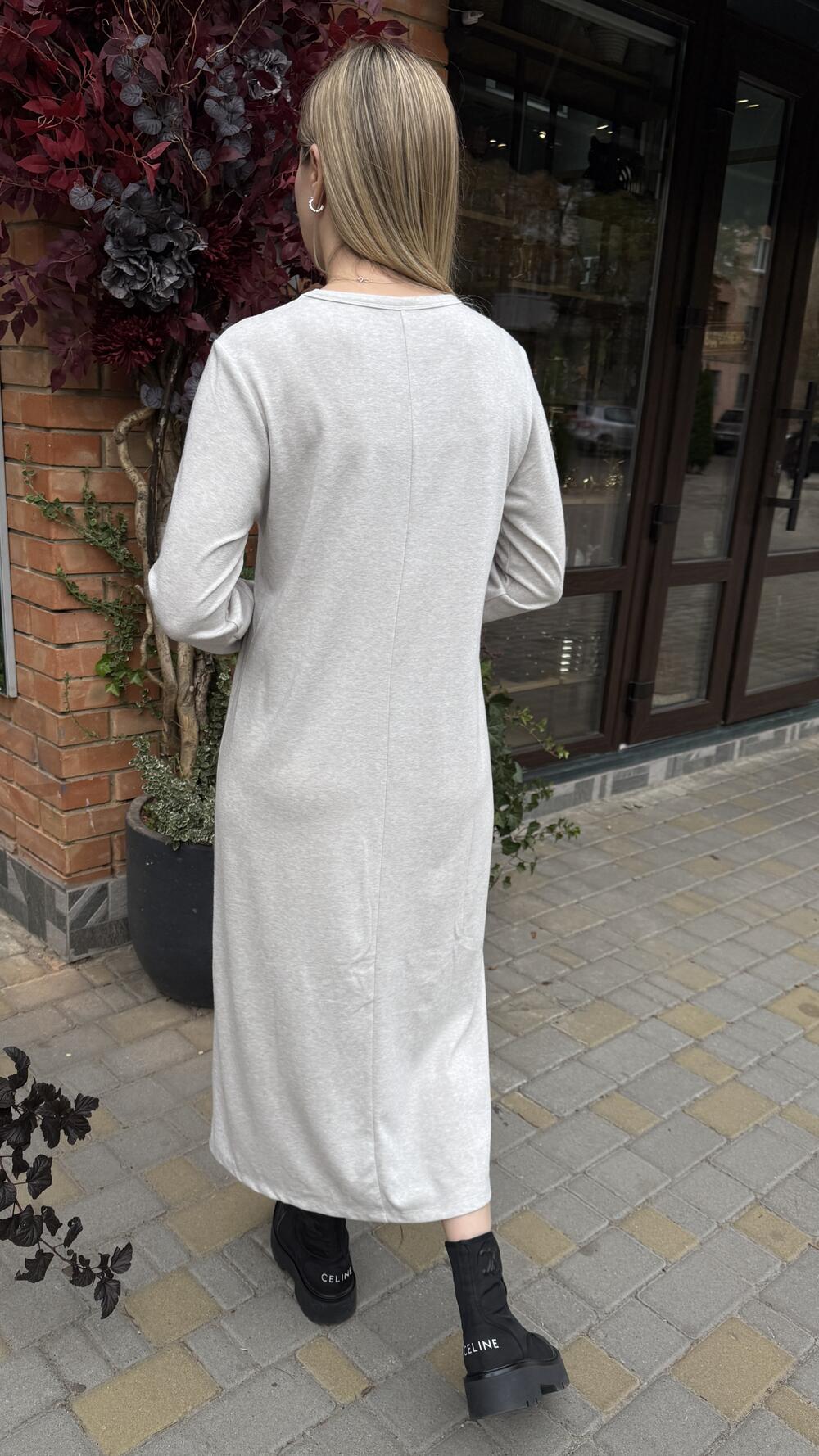 Сукня трикотажна з ґудзиками на грудях та накидкою Сірий, Oversize