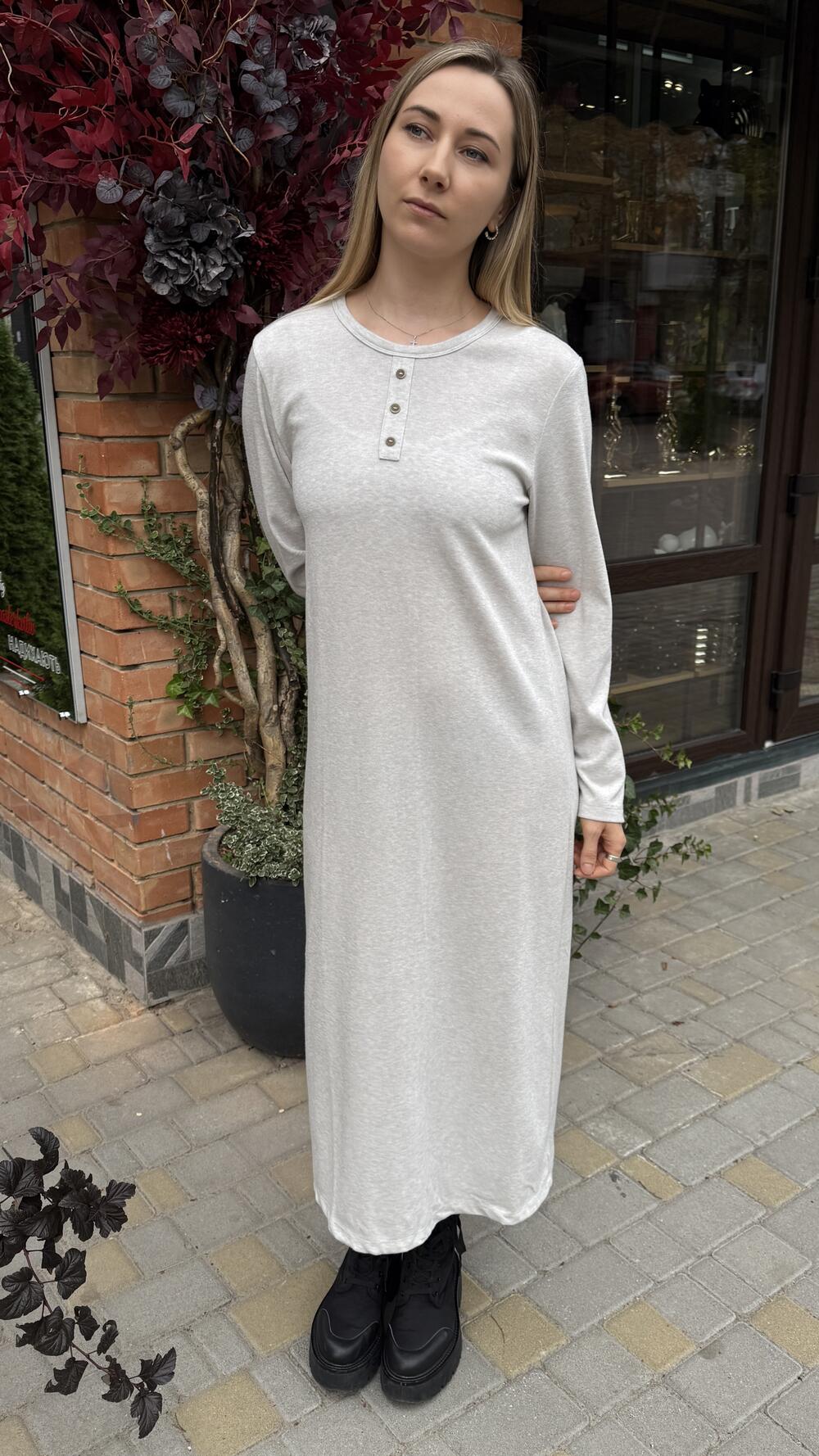 Сукня трикотажна з ґудзиками на грудях та накидкою Сірий, Oversize