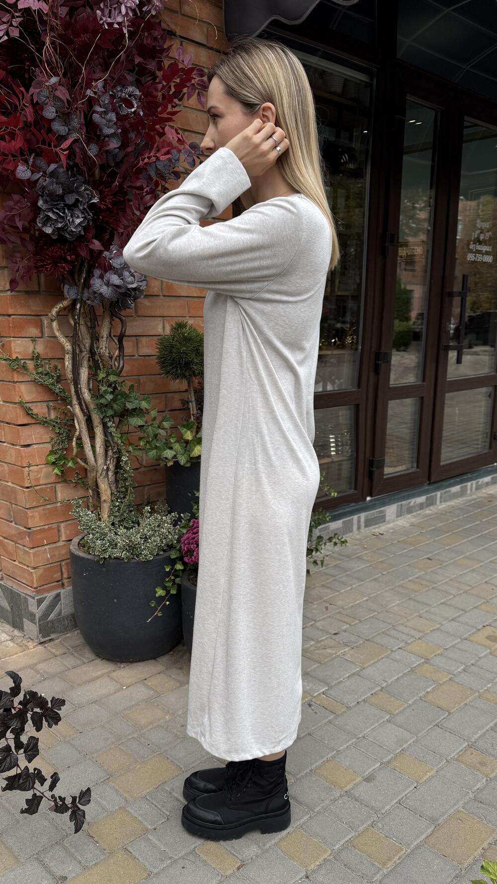 Сукня трикотажна з ґудзиками на грудях та накидкою Сірий, Oversize