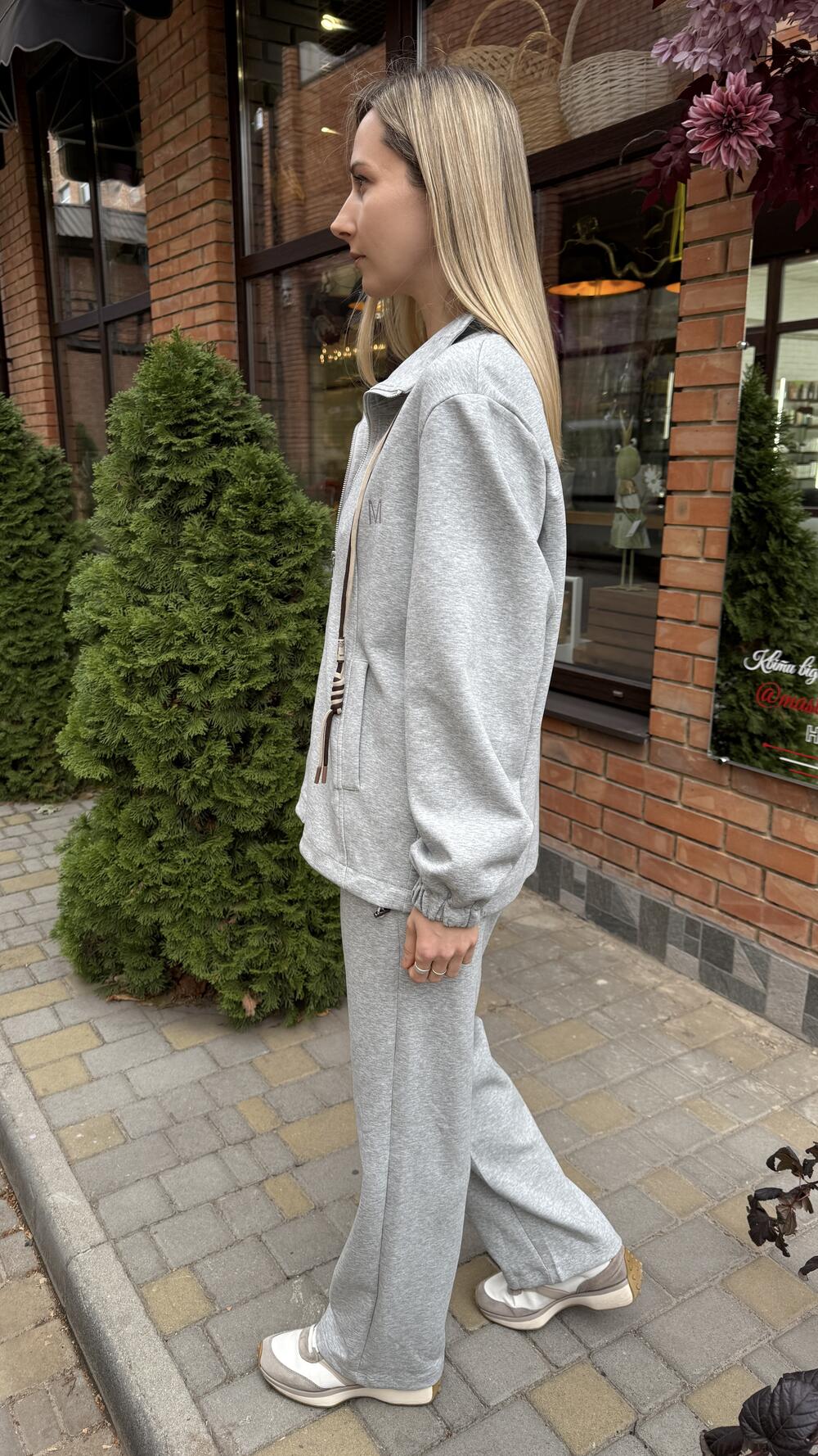 Костюм з вишивкою М, з кольоровими шнурками Сірий меланж, L