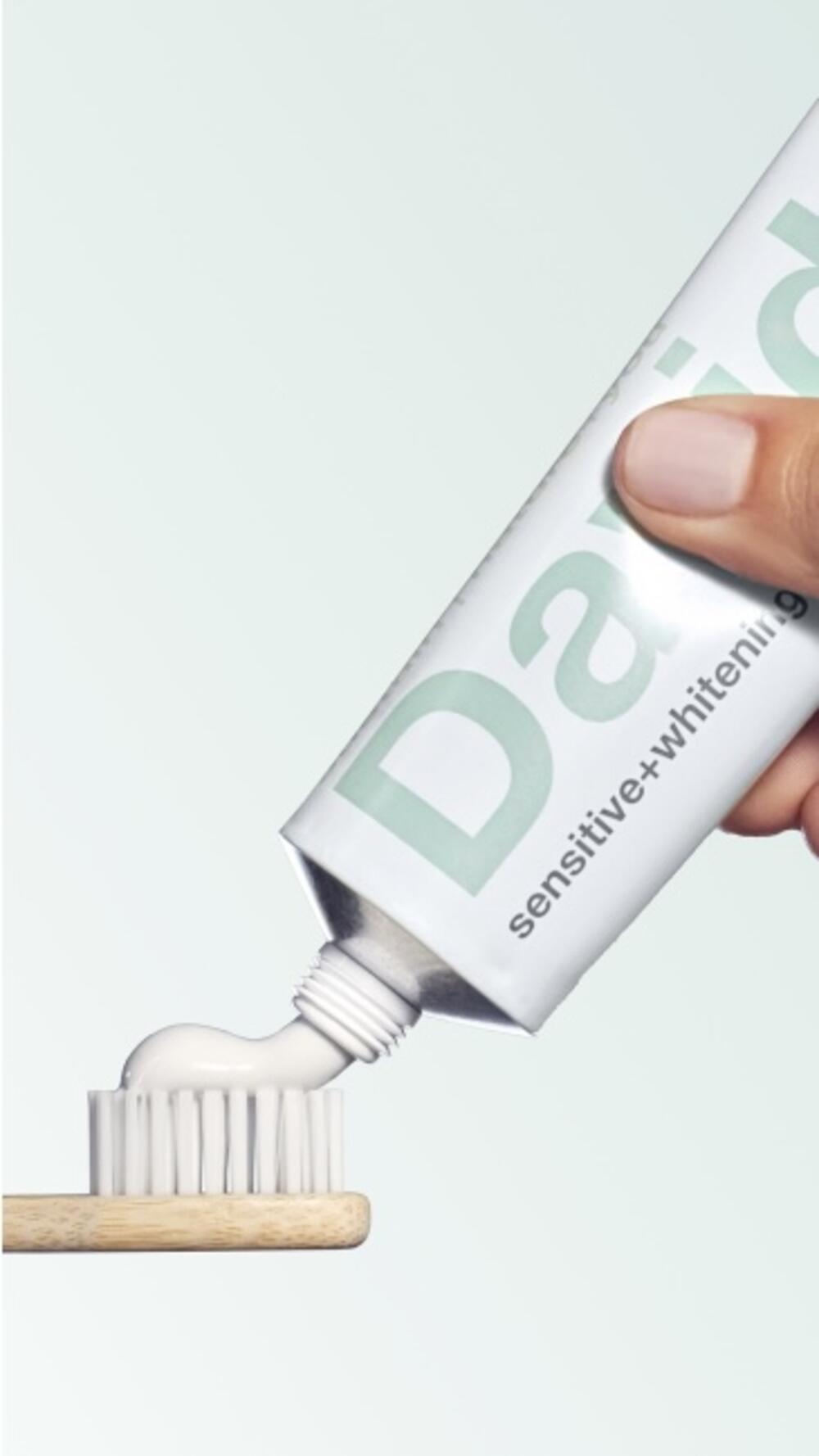 Зубна паста Hydroxi Sensetiv+whitening для дорослих з наногідрокс. Мʼята перцева Davids 