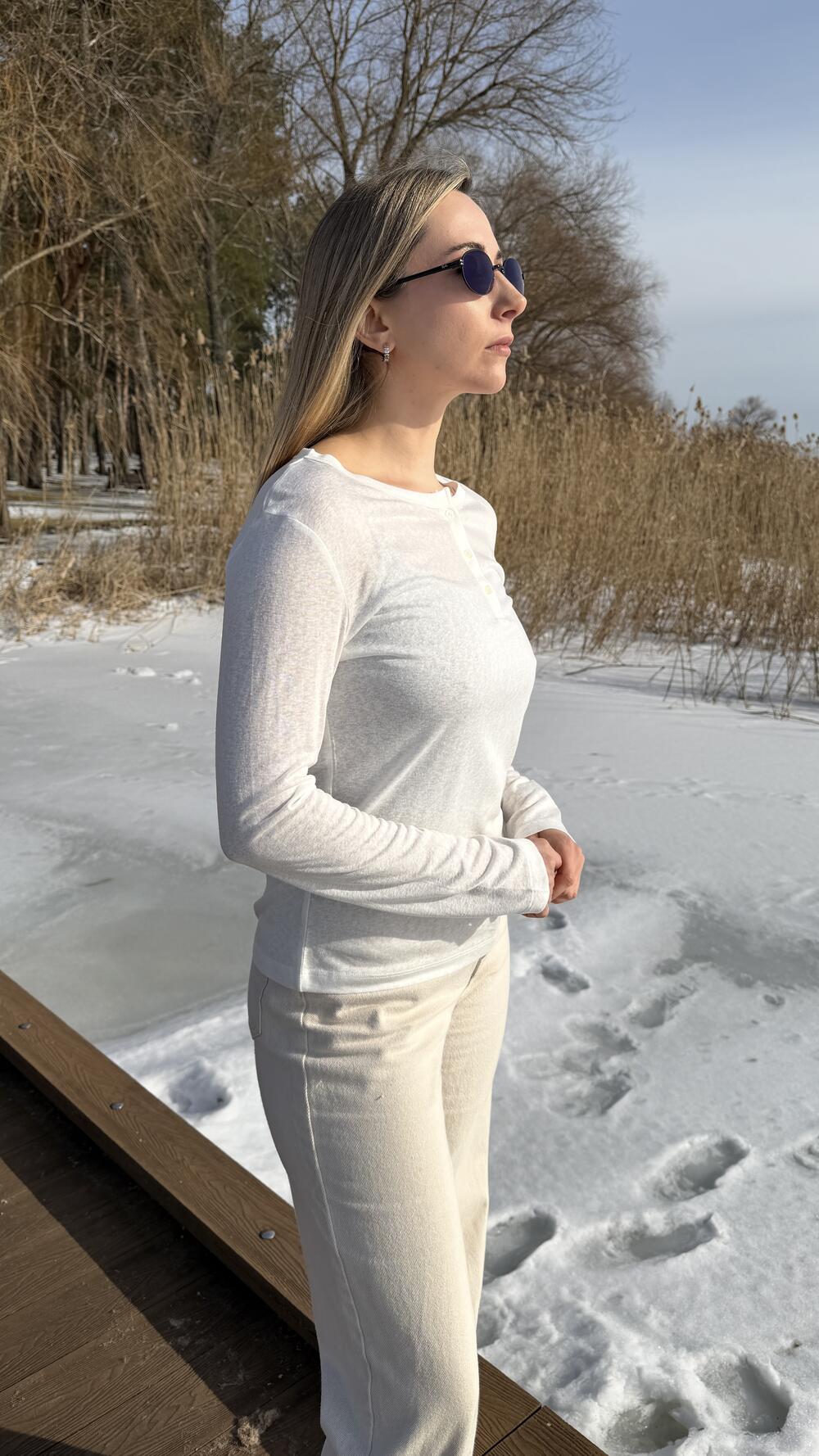 Лонгслів з ґудзиками на грудях без принту Білий, Oversize