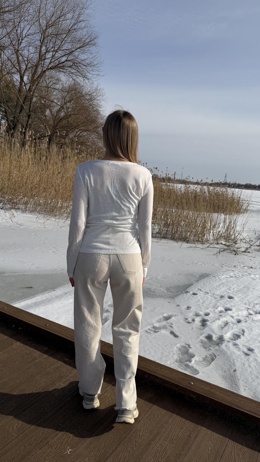 Лонгслів з ґудзиками на грудях без принту Білий, Oversize