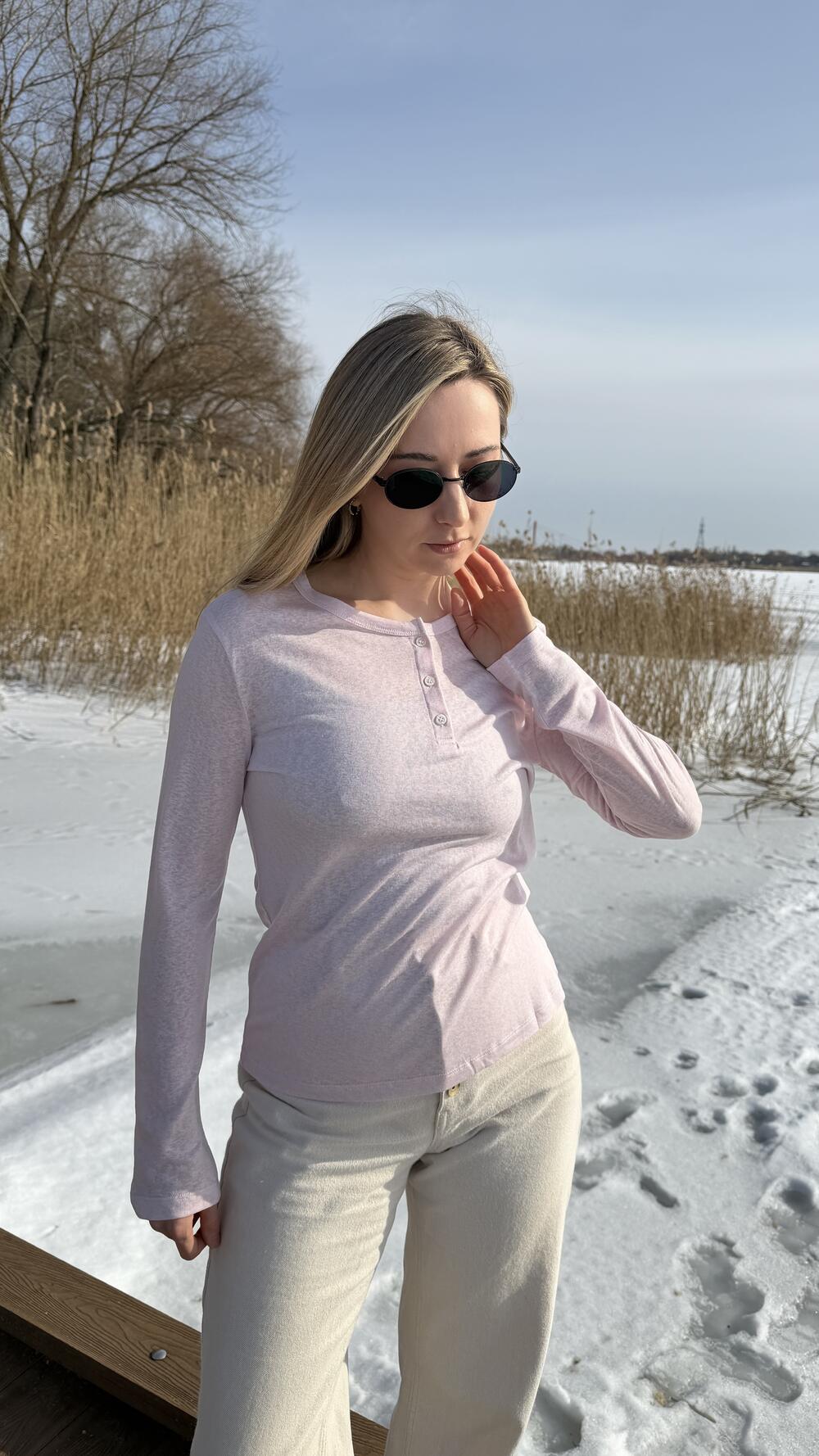 Лонгслів з ґудзиками на грудях без принту Baby Pink, Oversize