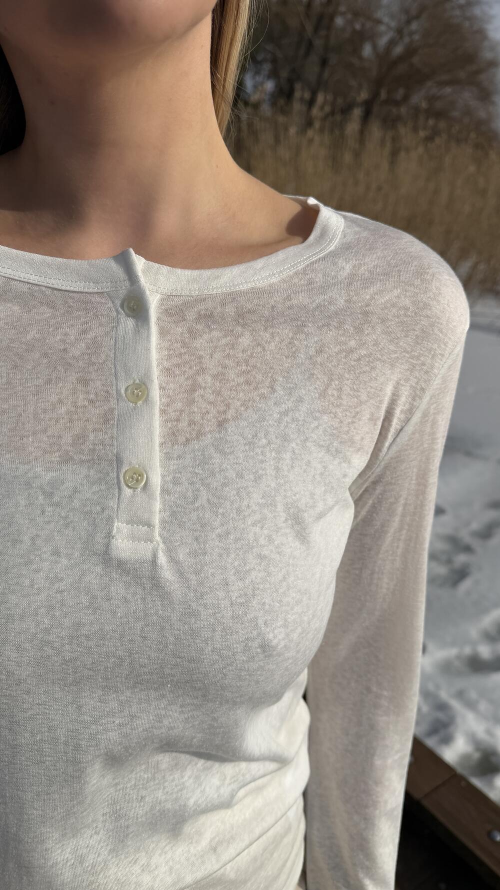 Лонгслів з ґудзиками на грудях без принту Білий, Oversize