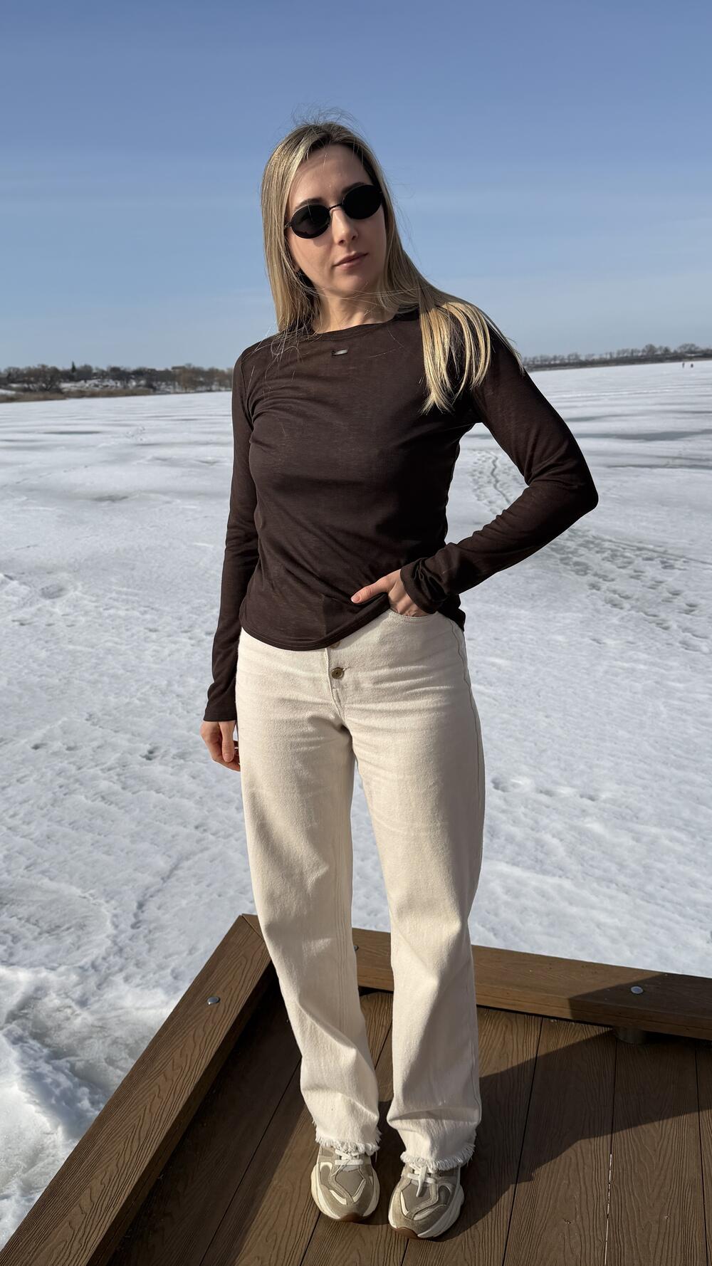 Лонг напівпрозорий з декором на грудях 