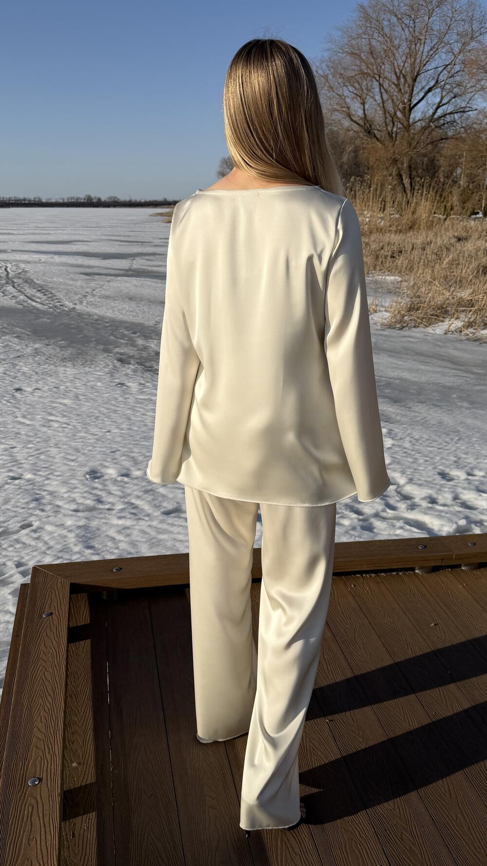Костюм сатиновий, блуза без застібок та брюки Morfin Молочний, M