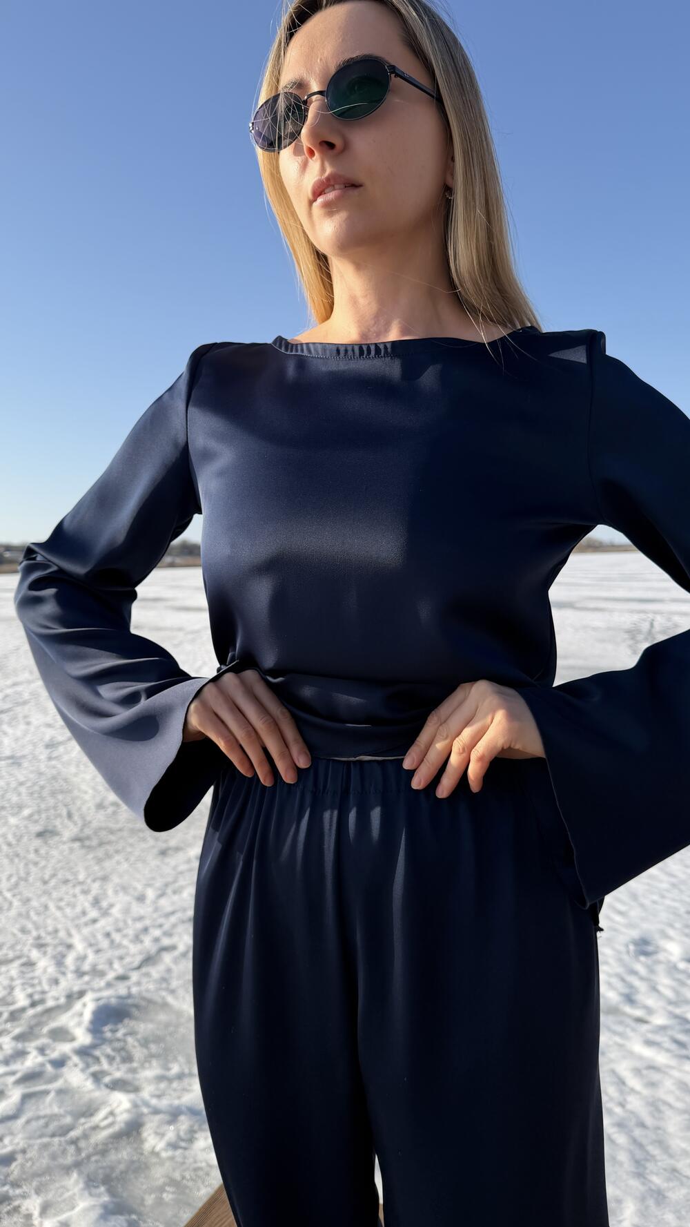 Костюм сатиновий, блуза без застібок та брюки Morfin Синій, M