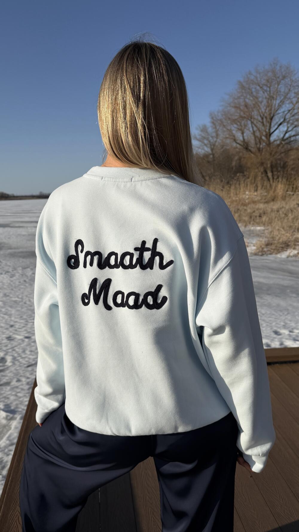 Світшот з декоративною вишивкою Smooth Mood Блакитний, Oversize