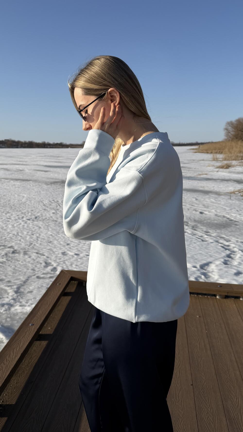 Світшот з декоративною вишивкою Smooth Mood Блакитний, Oversize