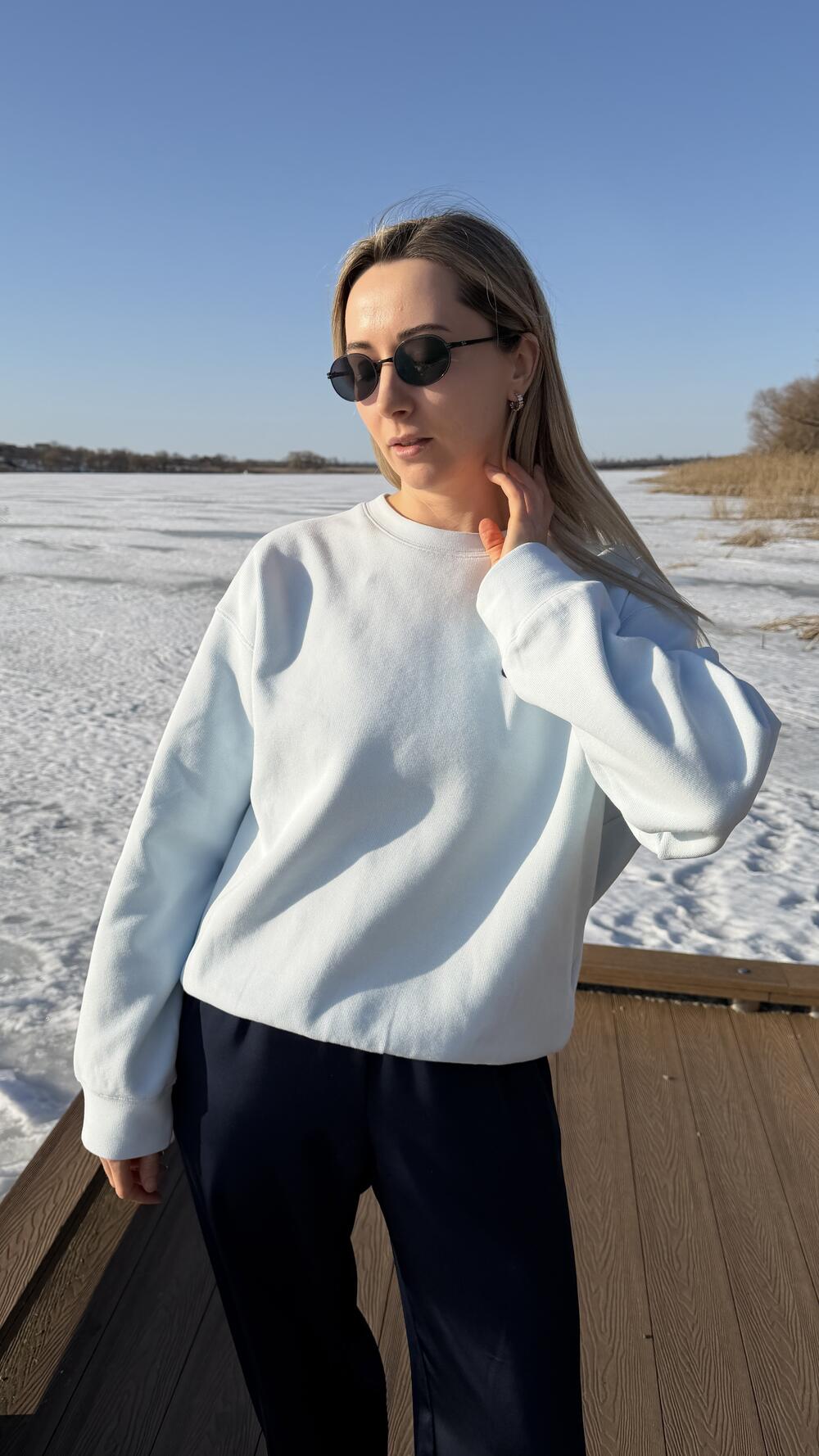 Світшот з декоративною вишивкою Smooth Mood Блакитний, Oversize