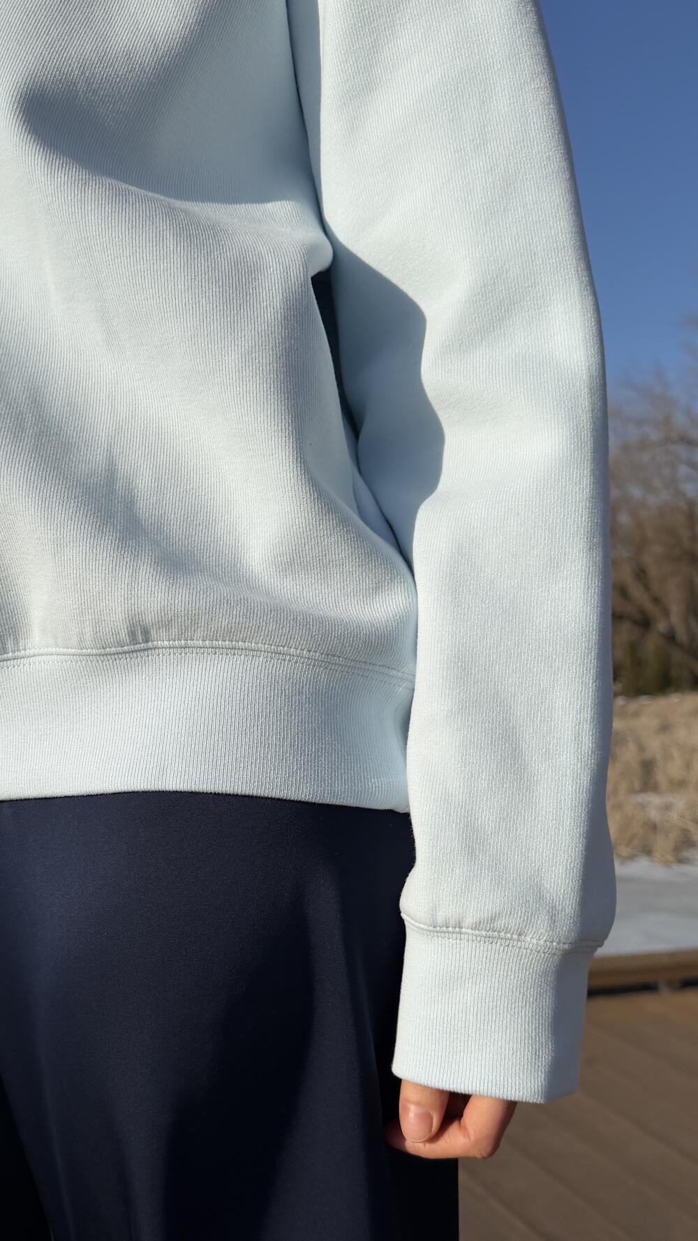 Світшот з декоративною вишивкою Smooth Mood Блакитний, Oversize