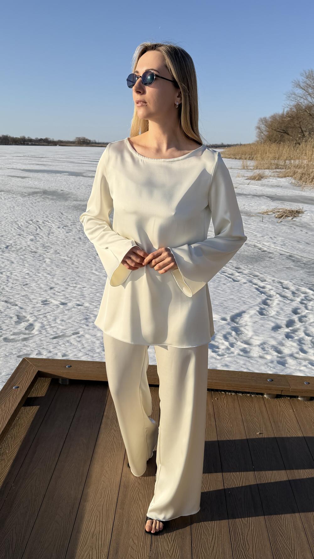 Костюм сатиновий, блуза без застібок та брюки Morfin Молочний, M