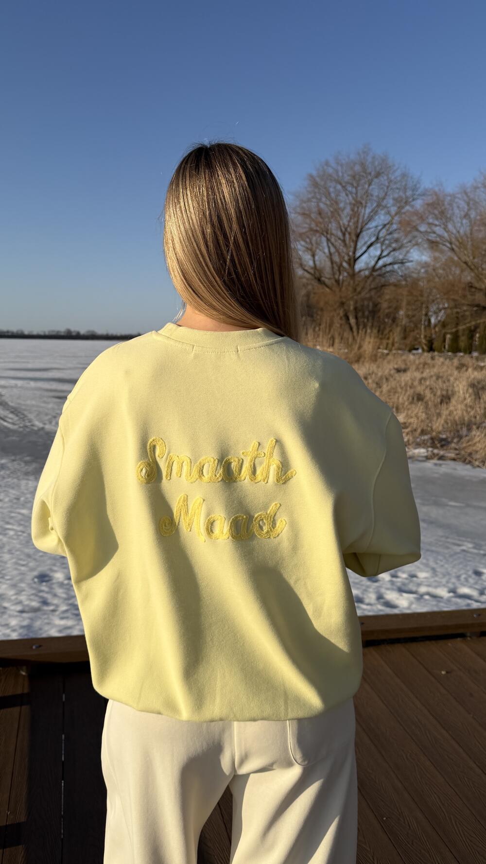 Світшот з декоративною вишивкою Smooth Mood Жовтий, Oversize