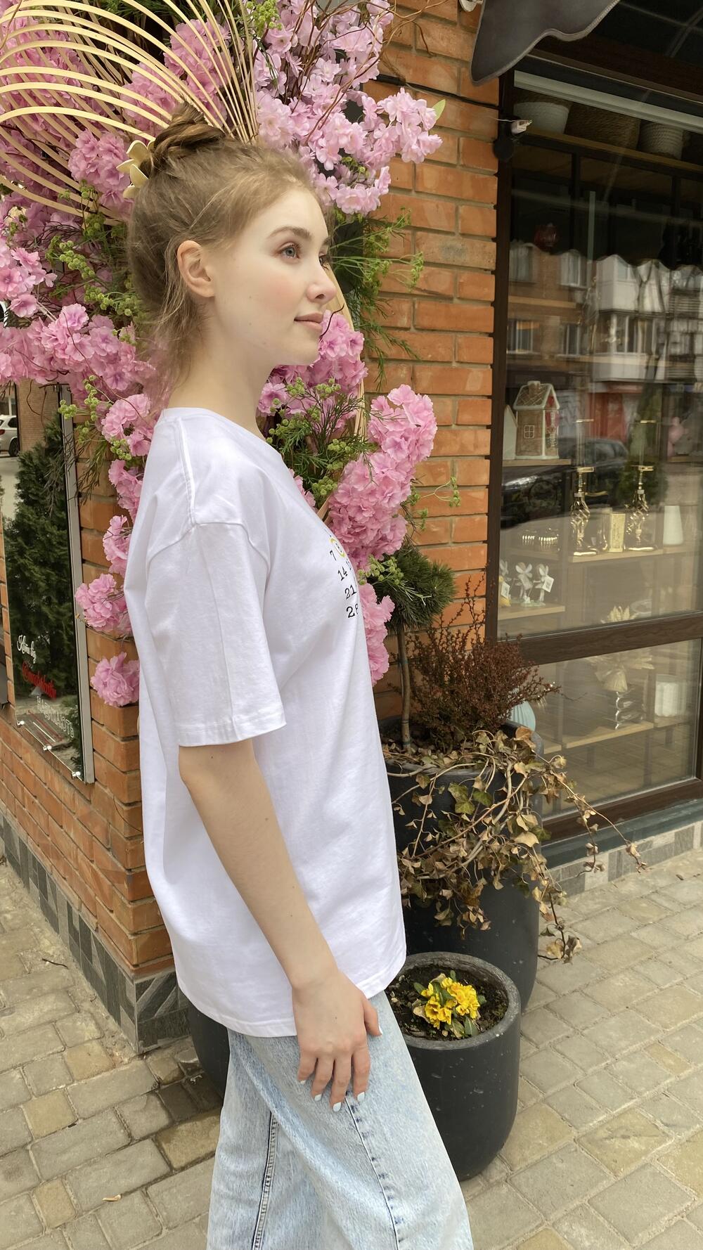 Футболка 8 January Білий, Oversize