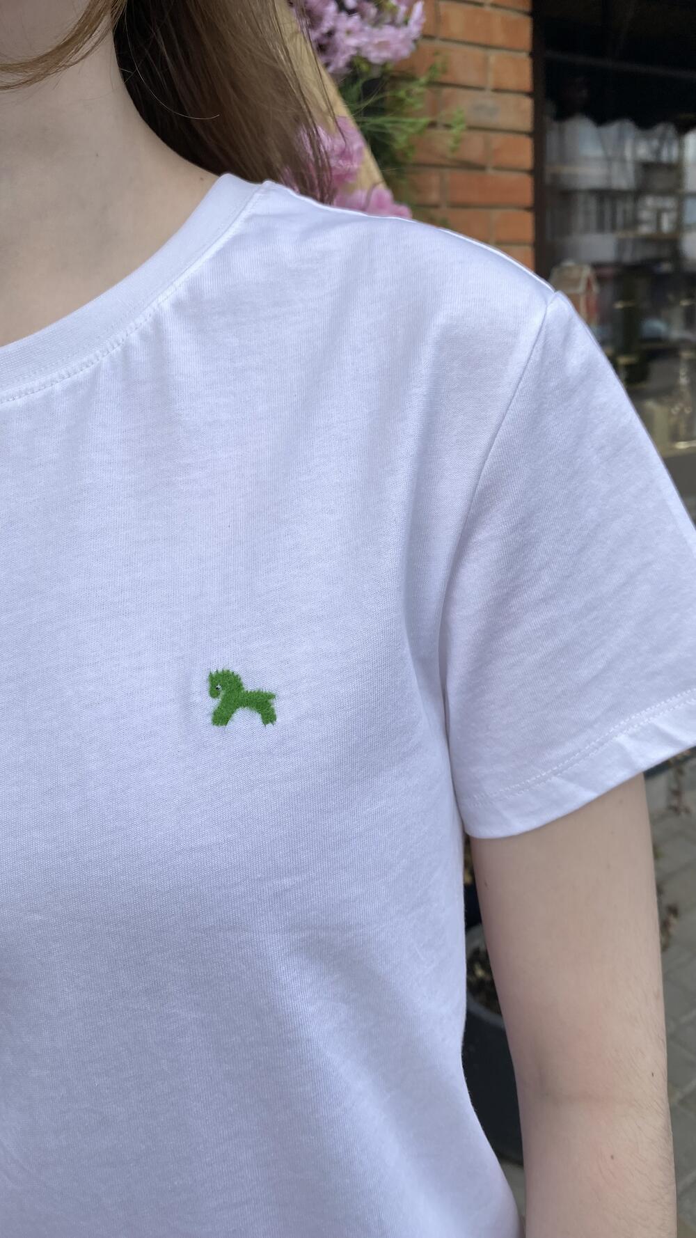 Футболка з вишитою міні конячкою Білий, Oversize